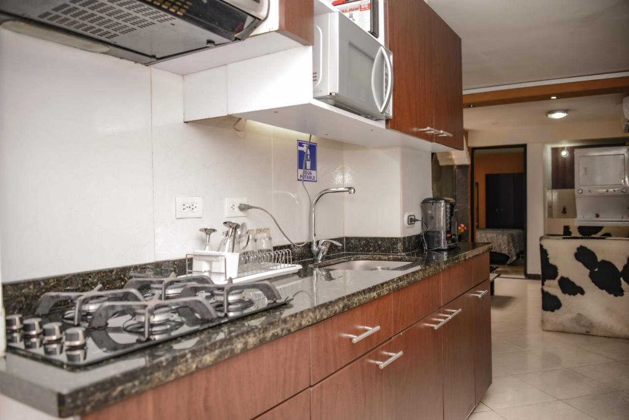 Calle 8 Suites เมเดยิน ภายนอก รูปภาพ
