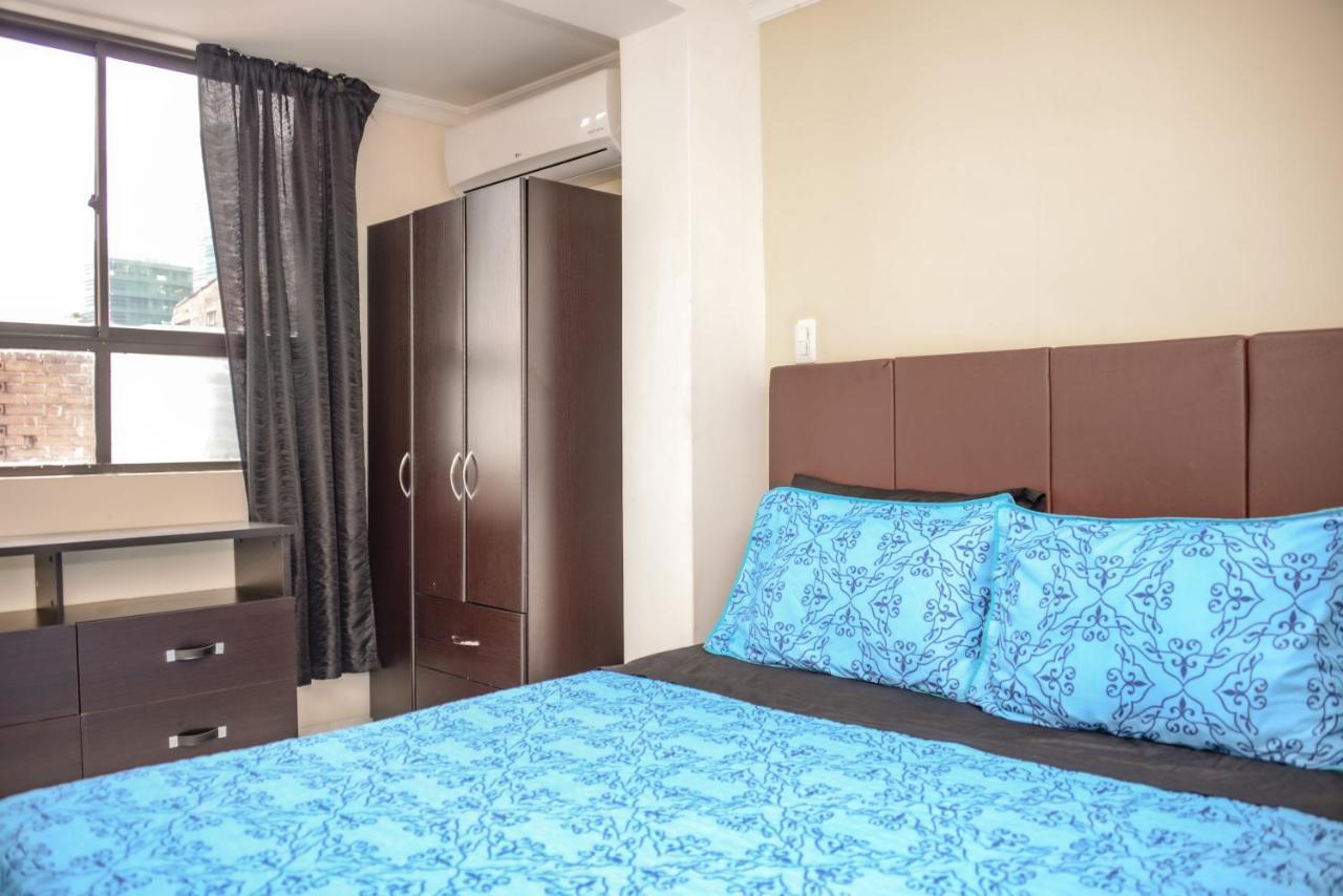 Calle 8 Suites เมเดยิน ภายนอก รูปภาพ