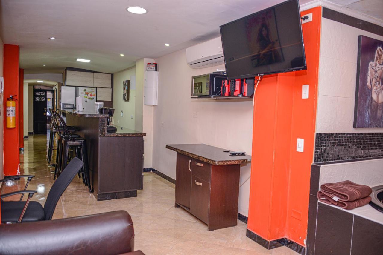 Calle 8 Suites เมเดยิน ภายนอก รูปภาพ