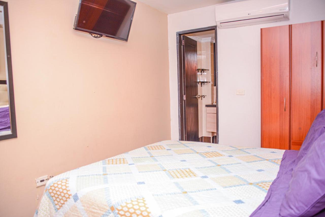 Calle 8 Suites เมเดยิน ภายนอก รูปภาพ