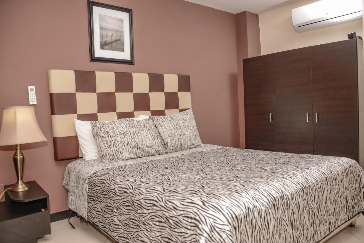 Calle 8 Suites เมเดยิน ภายนอก รูปภาพ