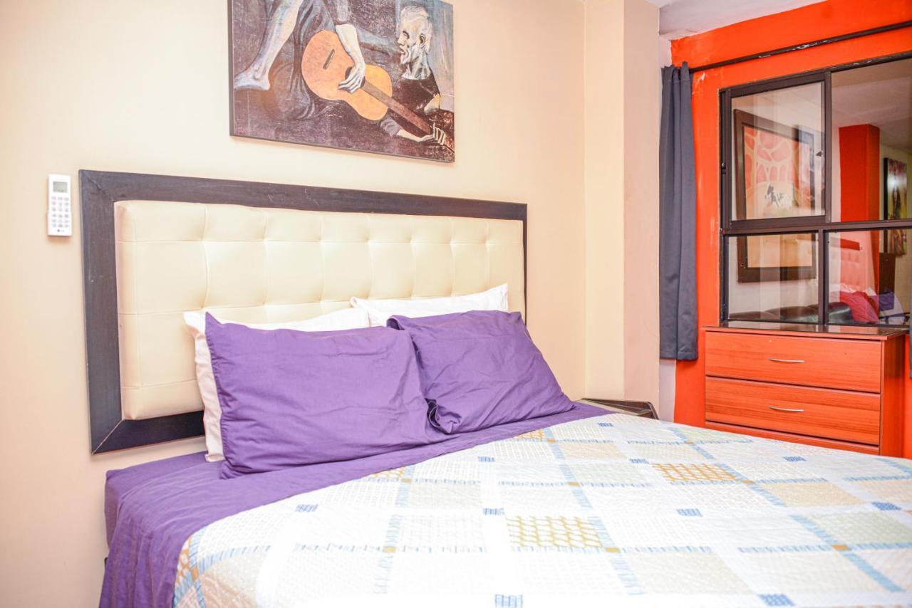 Calle 8 Suites เมเดยิน ภายนอก รูปภาพ
